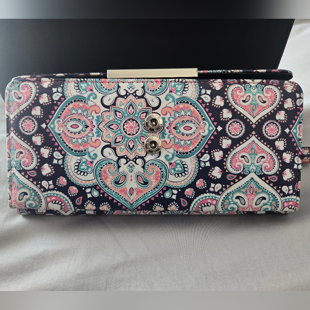 Tahari Paisley Patterned Wallet/Clutch - Picture 3 of 8